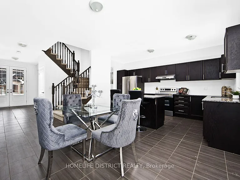 74 Summer Breeze Dr — Photo 9