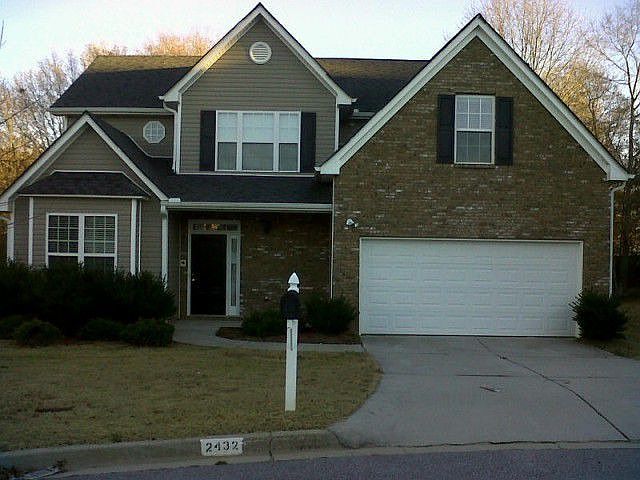 1st image of 2432 Temple View Dr