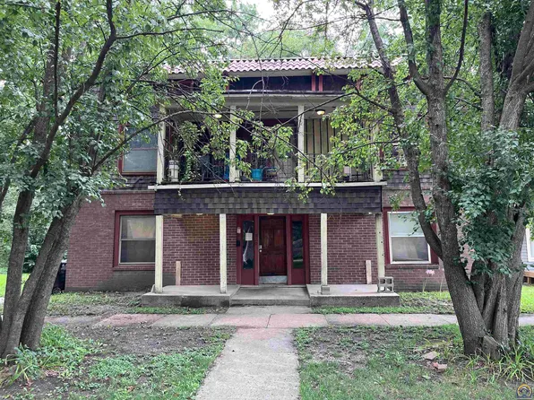 1820 SW 15th St, Topeka, KS 66604