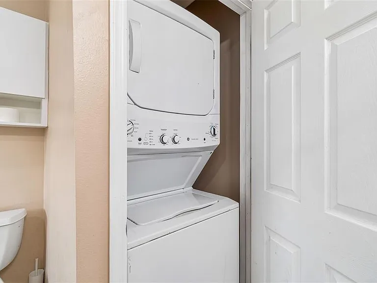 601 Swann Dr #603 — Photo 25