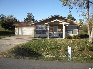 210 Holt Circle Dr, Hoyt, KS 66440