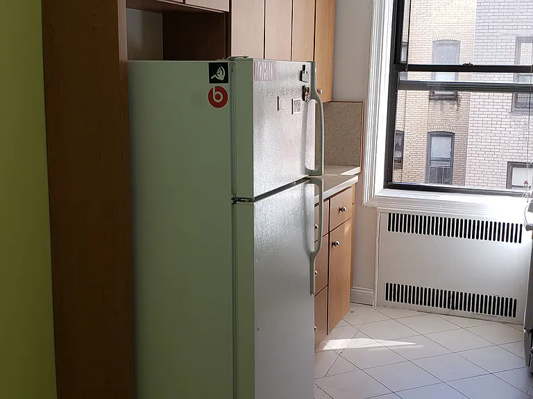1412 Ocean Ave #4C — Photo 7