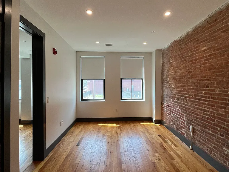 568-572 Communipaw Ave #201 — Photo 6