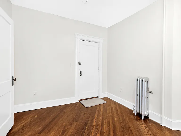 11 Park Dr #22 — Photo 8
