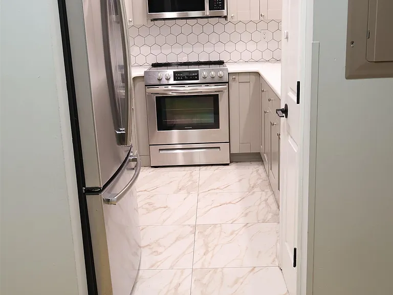 7430 John F Kennedy Blvd — Photo 5