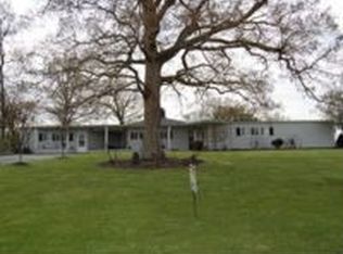 1094 Fairfield Rd, Westmoreland, TN 37186