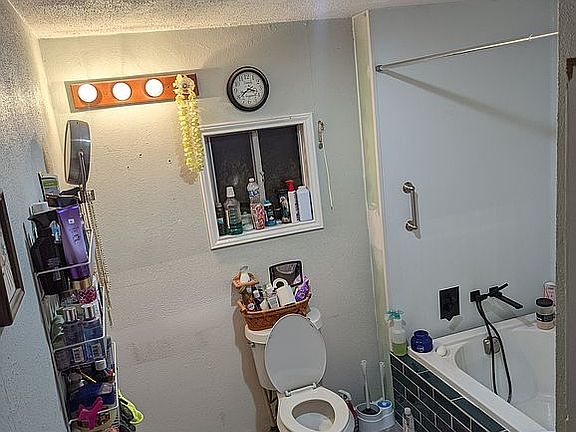 4th image of 5615 COUNTY ROAD 306a