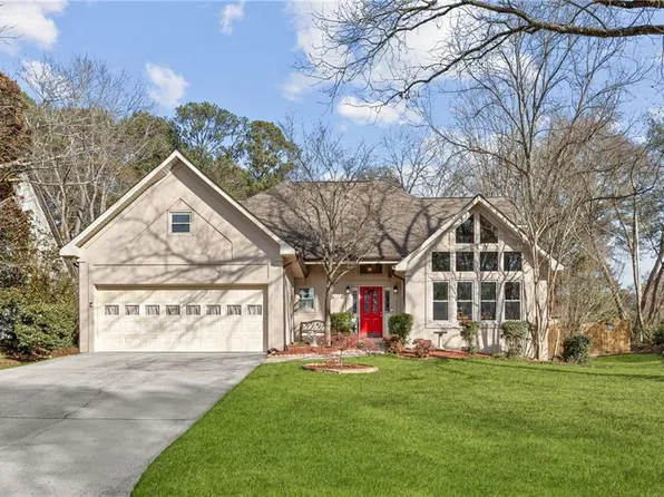 2690 Hill Gate Ct, Snellville, GA 30039
