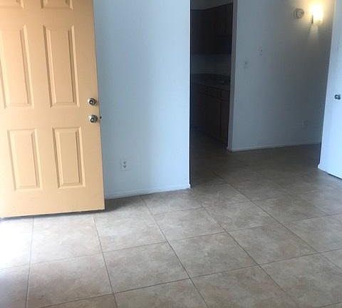 3rd image of 701 S Roosevelt St APT 106