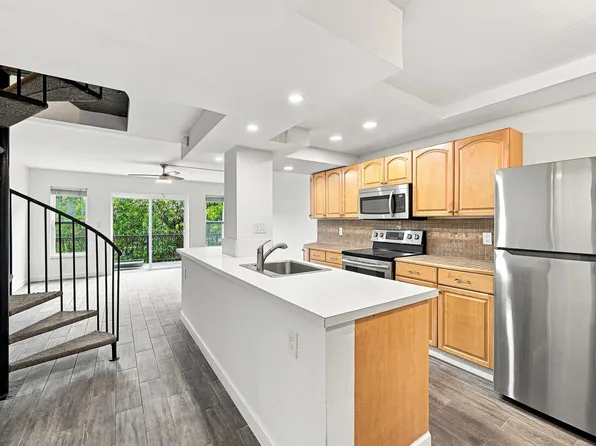 640 TENNIS CLUB Drive #307, Fort Lauderdale, FL 33311