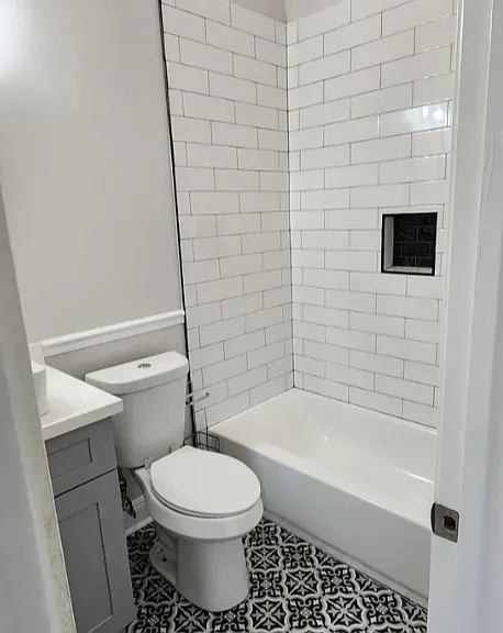 Master Bedroom - Bathroom