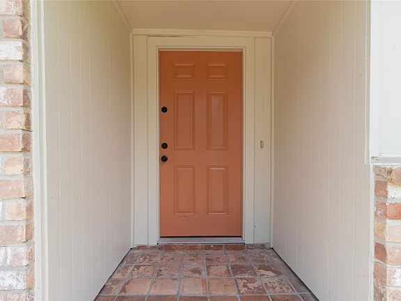 4th image of 16310 Forest Way Dr