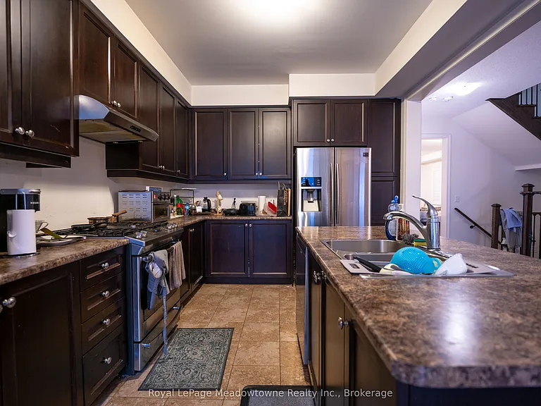 1528 Chretien St — Photo 13
