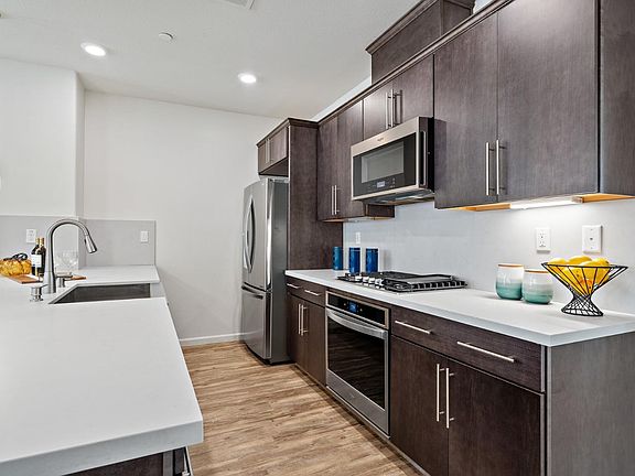 4th image of 1016 Bellante Ln Unit 3