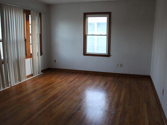 4th image of 2045 N Keene Ave