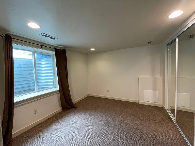 1201 E Baldwin Ave — Photo 11