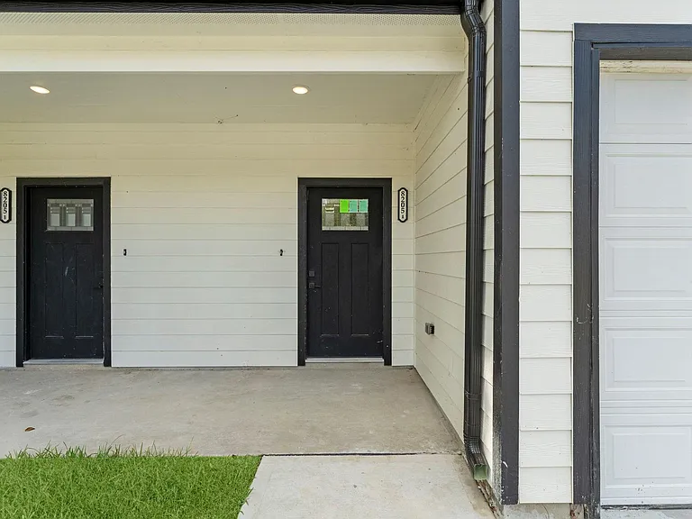 8205 Carver Rd #B — Photo 25