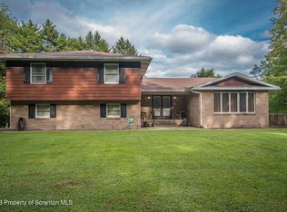 313 Sunset Rd, Moscow, PA 18444