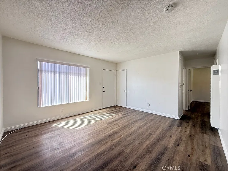 5152 San Bernardino St — Photo 5