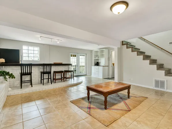 1017 N Sanctuary Rd, Chattanooga, TN 37421