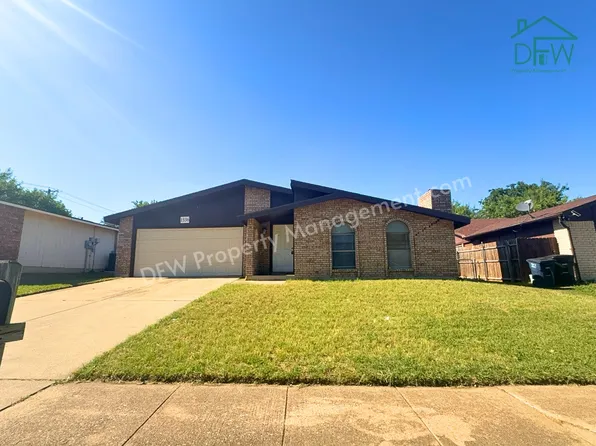 1336 Burmeister Rd, Fort Worth, TX 76134