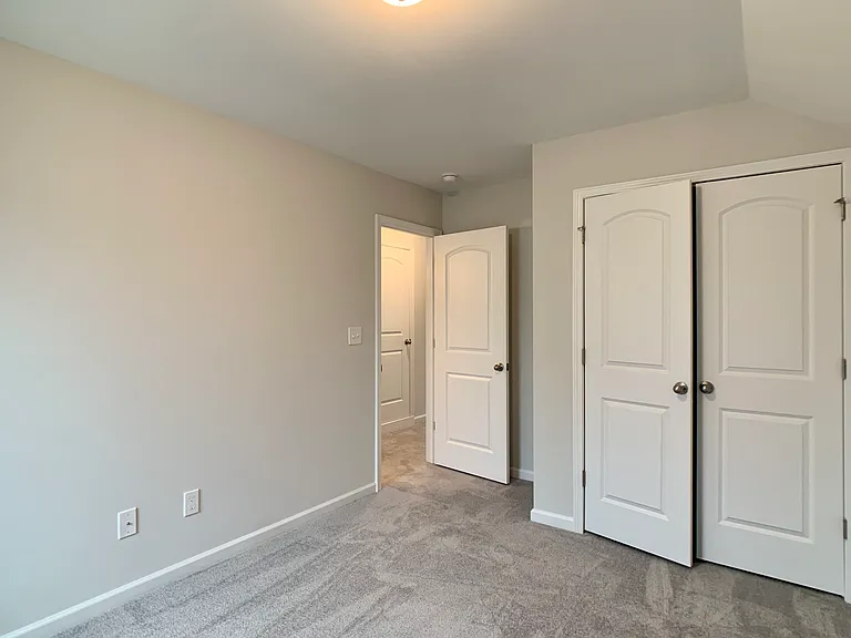 130 Henhouse Ct — Photo 12