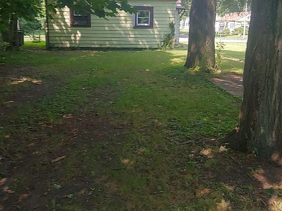4th image of 2302 Longley Ave