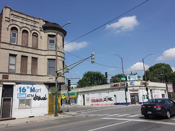 4th image of 1600 S Kedzie Ave