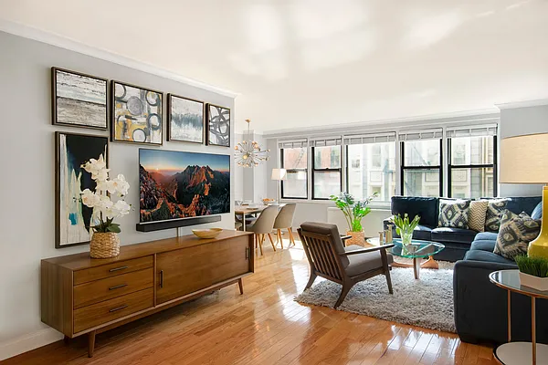 Sold by Compass | media 1