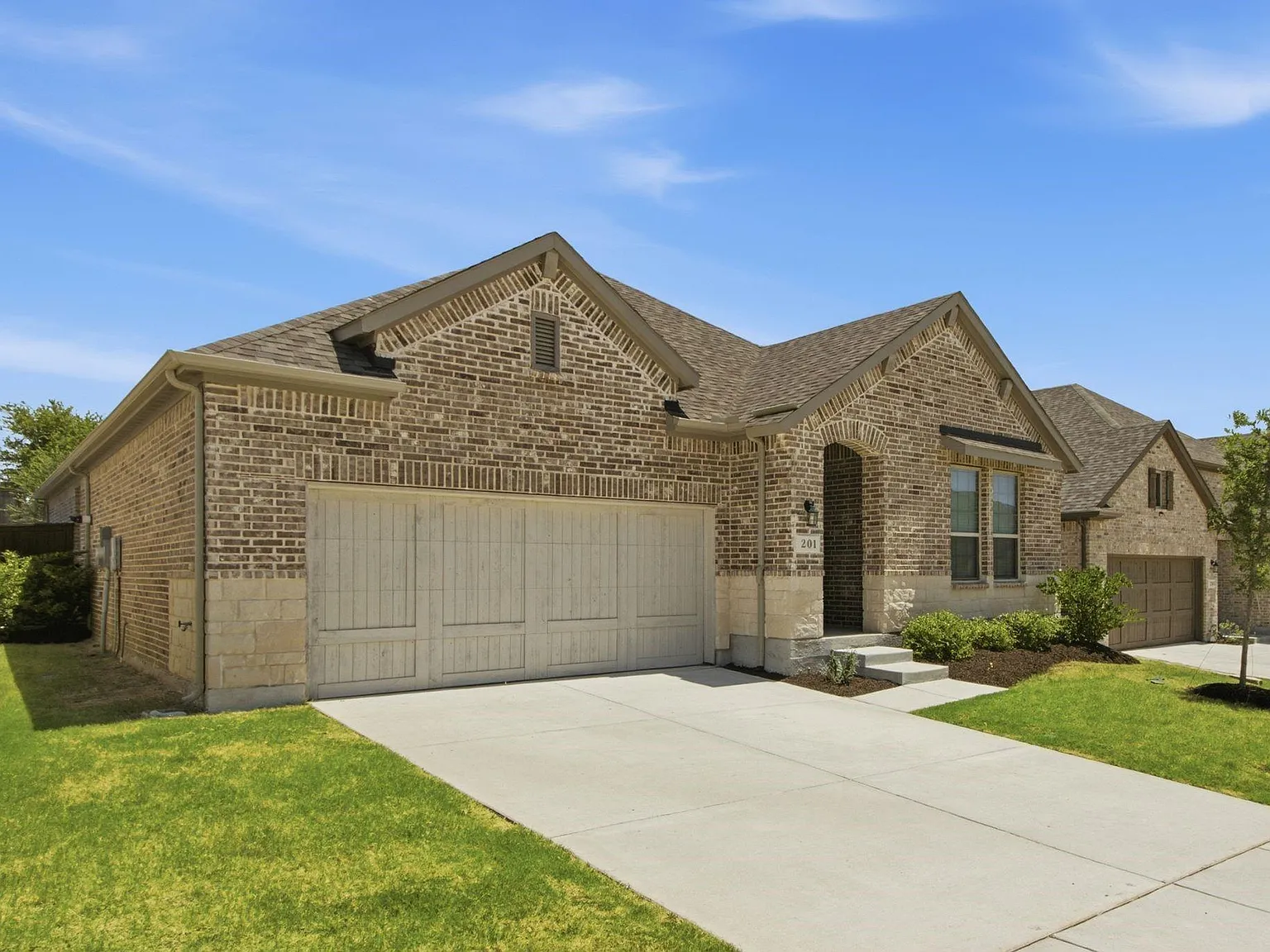 3 bed, 2.5 bath, 2124 sqft, $2,750 — Photo 3