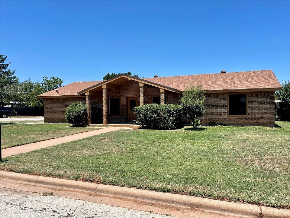 1st image of 3056 Heritage Cir