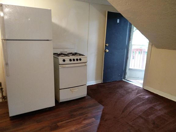 5th image of 2323 S Scott Ave APT 1