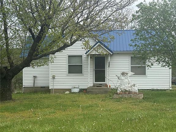 2nd image of 13371 State Highway 7