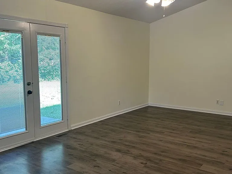 4320 Roundtable Ct — Photo 9