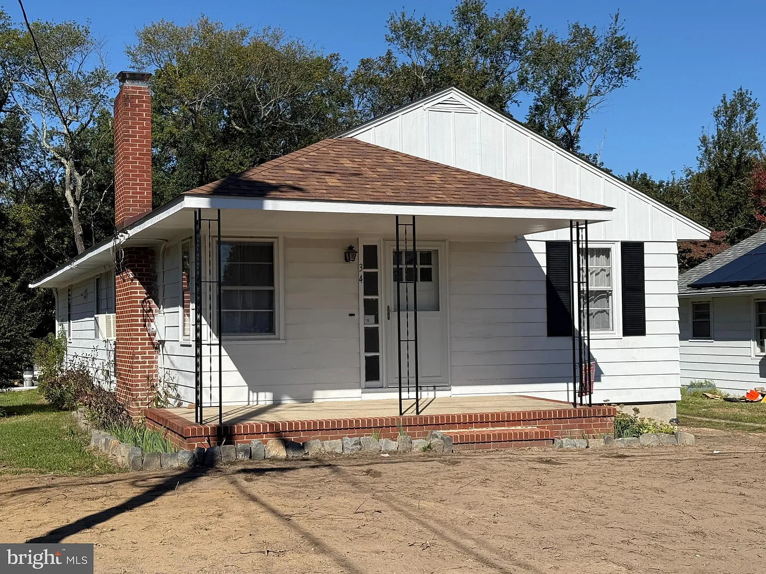 34 Townsend Ave photo 1