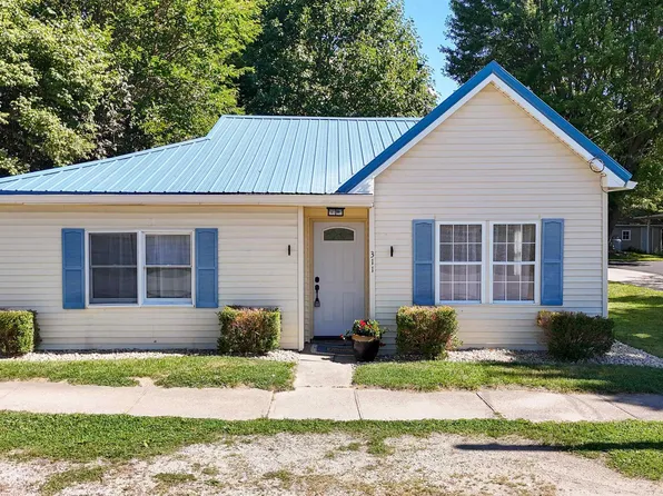 311 E 3rd St, Warren, IN 46792