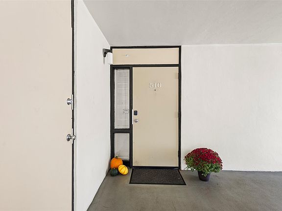 2nd image of 1401 S Federal Highway #510