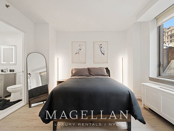 3rd image of 35 W 33rd St #4B
