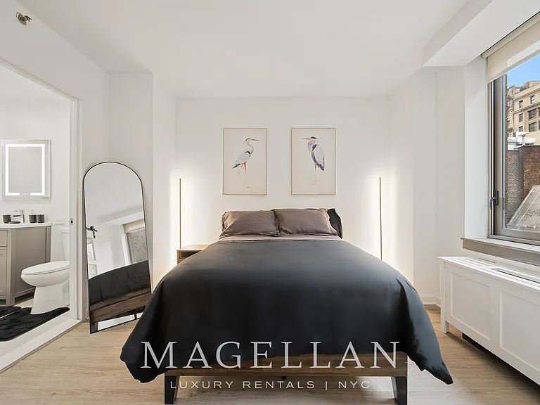 35 W 33rd St #32B — Photo 2