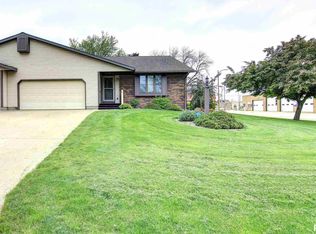 402 9th Ave, Fulton, IL 61252