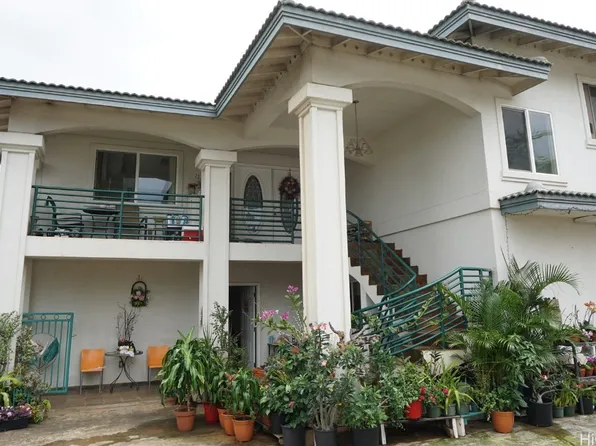 94-341 Kahuahele St, Waipahu, HI 96797