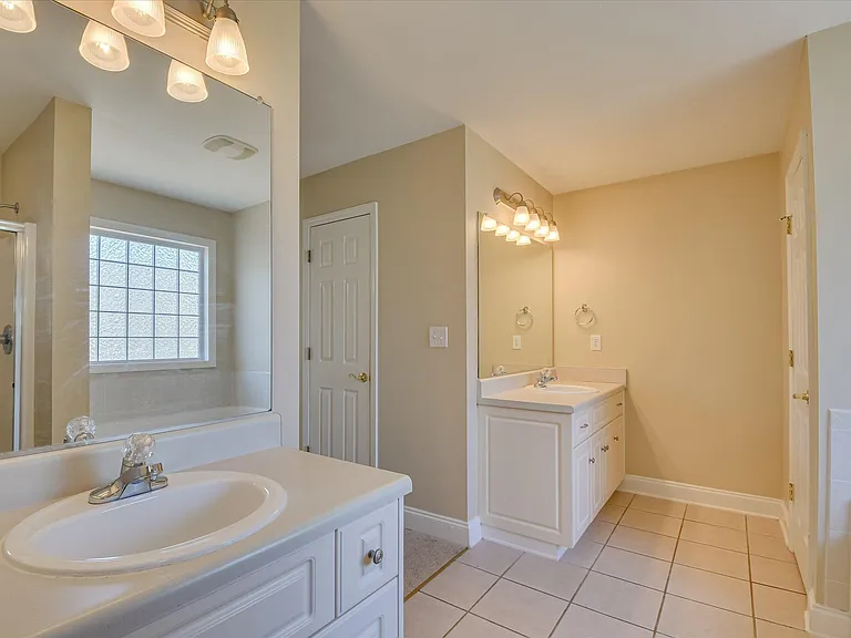 929 Sawbuck Way — Photo 20