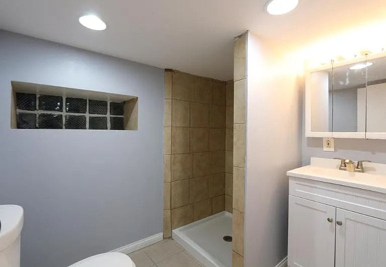 1025 W 20th Pl #1 — Photo 19