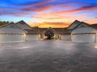 N14W30024 High Ridge Rd, Pewaukee, WI 53072