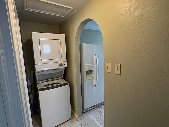 In-unit washer and dryer included