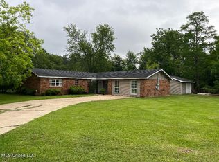 10108 Ridgeline Dr, Moss Point, MS 39562