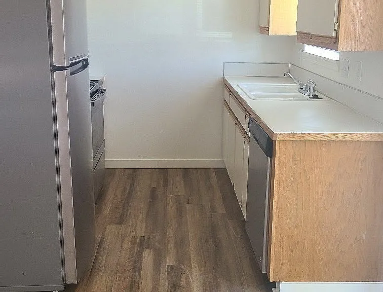 Kingswood Townhomes — Photo 11
