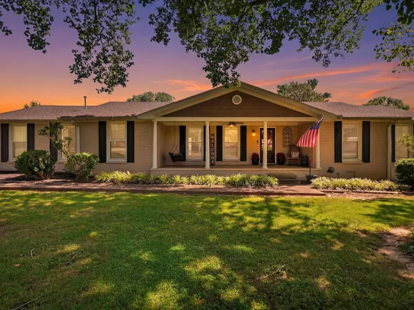 1512 Smith Dr, Lebanon, TN 37087