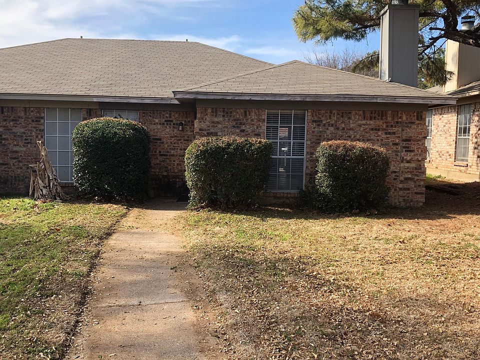 1st image of 606 Lost Springs Ct APT B