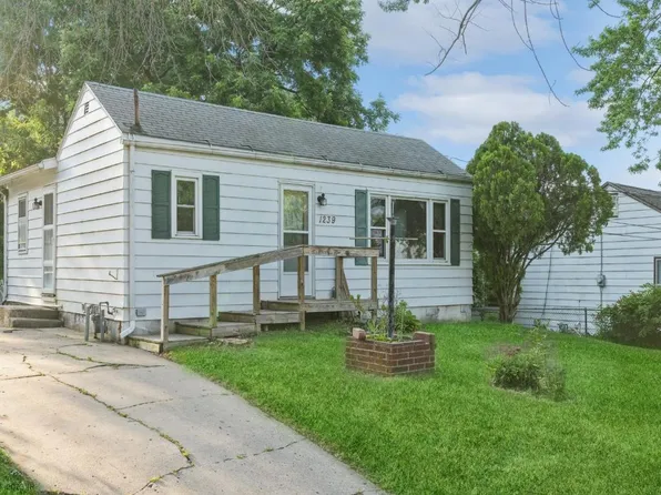 1239 E 34th St, Des Moines, IA 50317